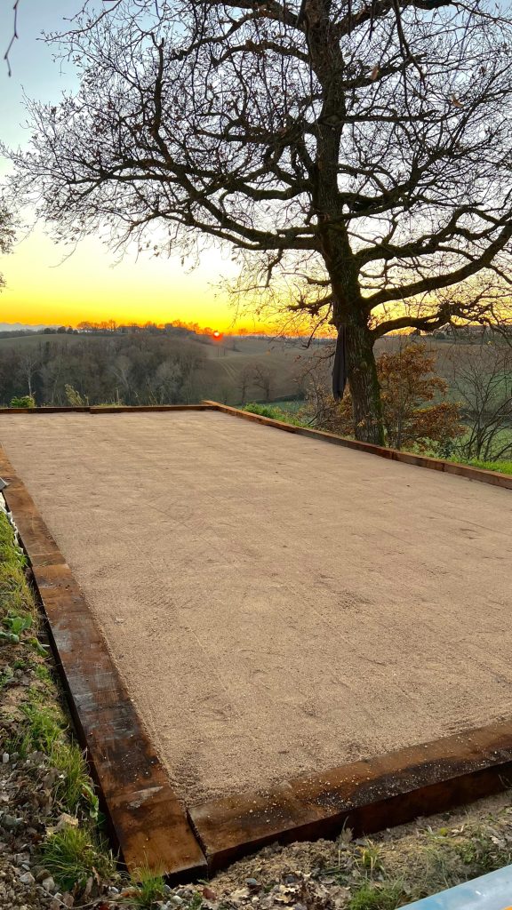 Boulodrome Terrain de Petanque Traverses en Chêne Escaffre Bois