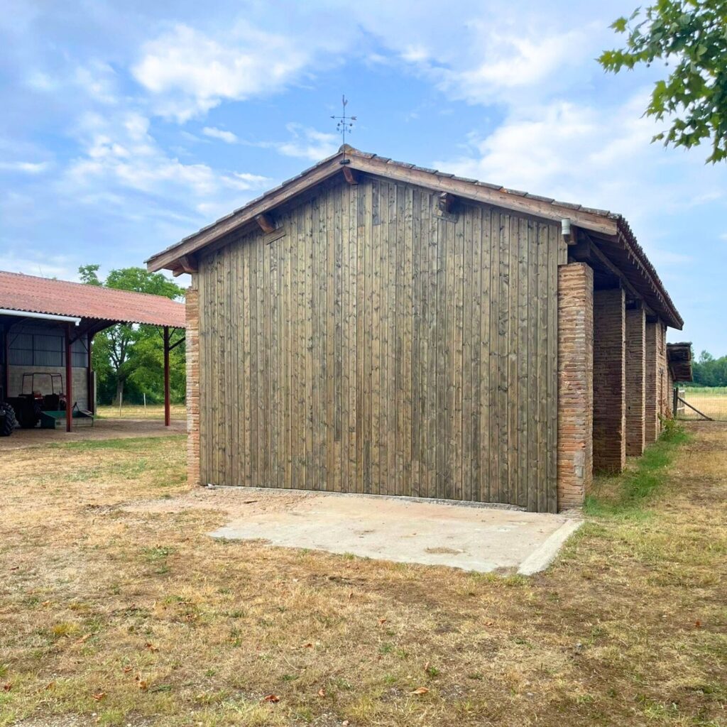 Bardage Clin Nord Blanc Profil Elegie Traité Gris Escaffre Bois