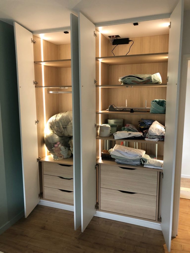 placard sur mesure de rangement dressing