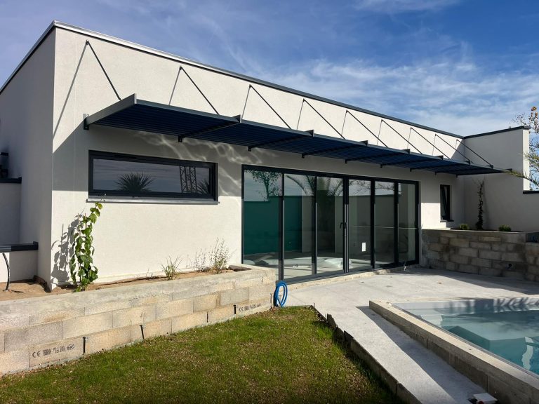 Pool House Glorieux Les Amis du Toit Escaffre Bois