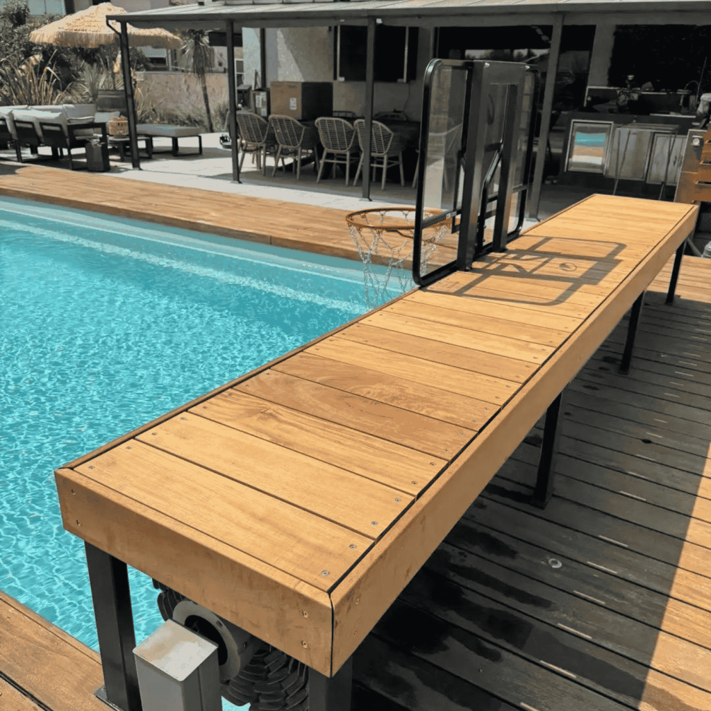 BANQUETTE VOLET PISCINE garapa et panier de basket